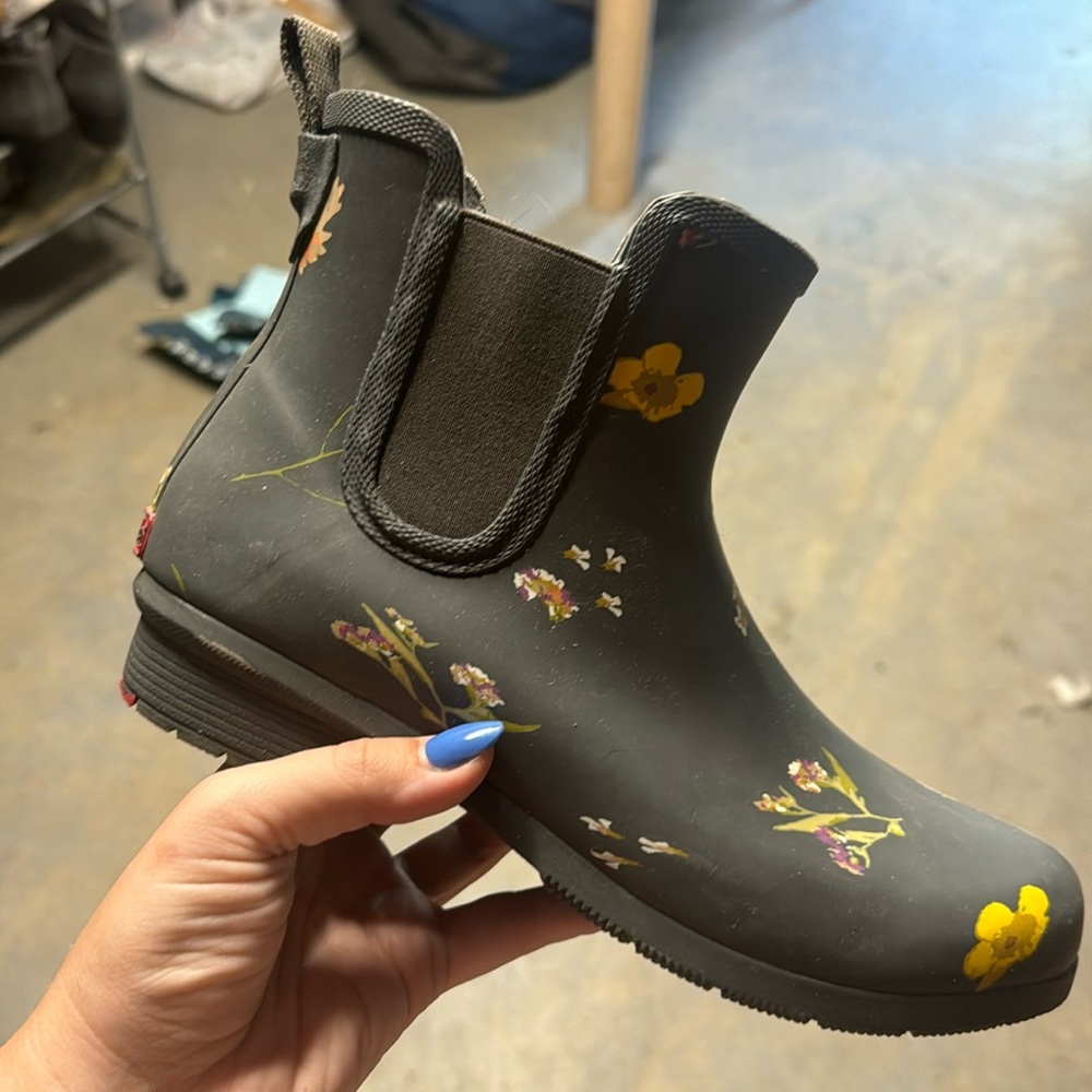 Rainboots - Chooka - worn a few times.